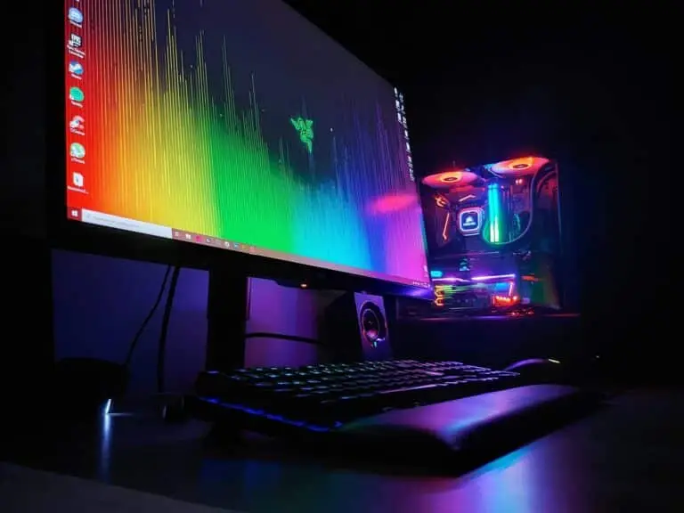Foto di resul-kaya-xxL1FavYOh0-unsplash. Assemblare il PC